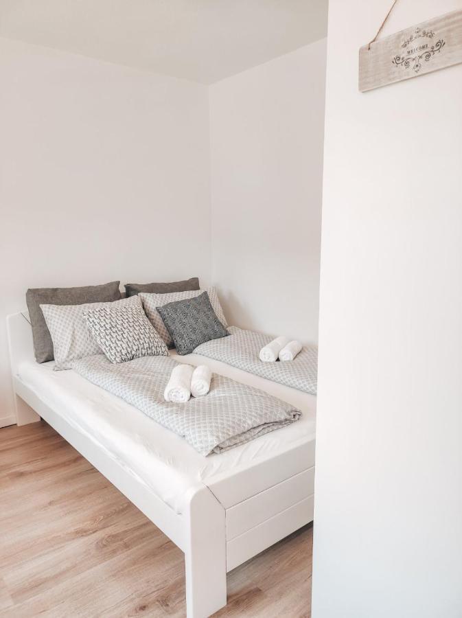 Studio Apartment Sanya ليوبليانا المظهر الخارجي الصورة